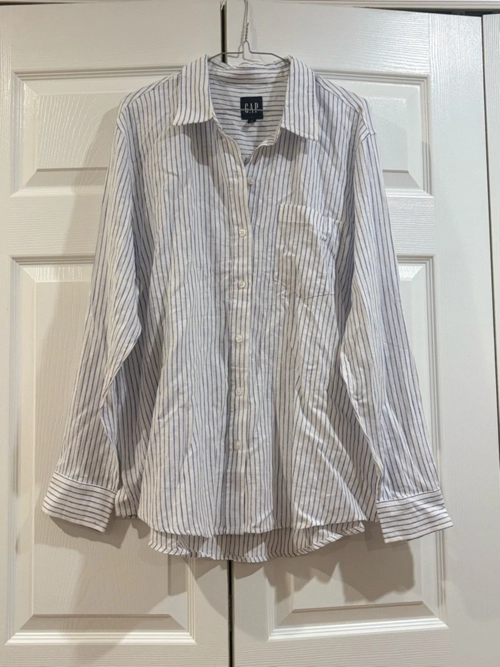 GAP White and Light Blue Striped Relaxed Button-Down Shirt - Picture 6 of 8